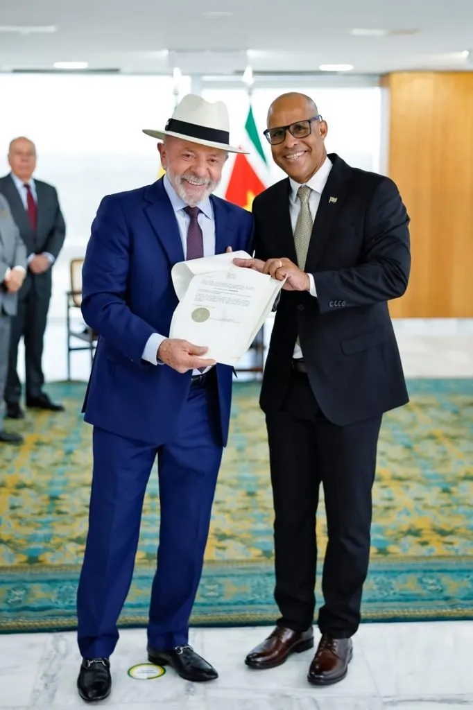 Ambassadeur Antonius overhandigt geloofsbrieven aan President Lula da Silva