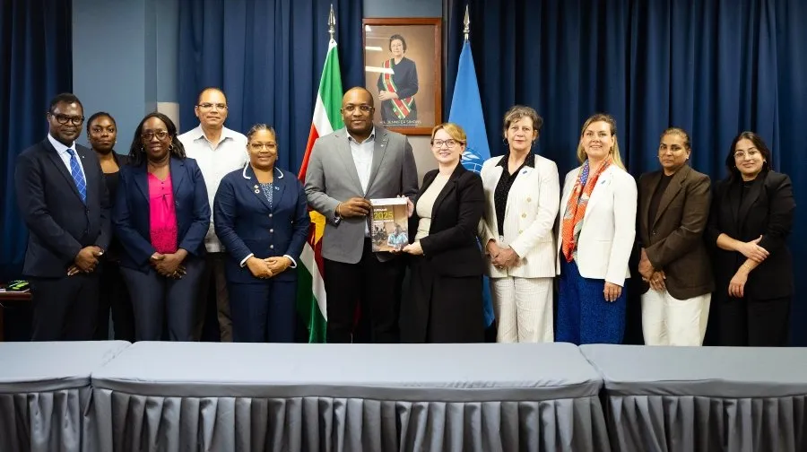Minister Bouva ontvangt VN Suriname jaarlijks resultatenrapport 2025