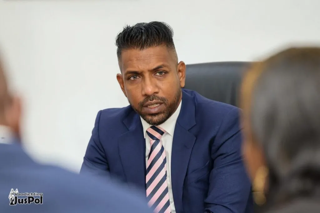 Patrice Quesada brengt kennismakingsbezoek aan minister Monorath