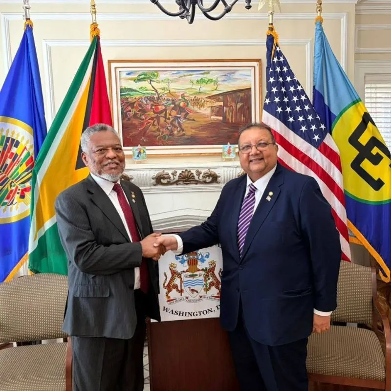 Ambassade van Suriname in de Verenigde Staten foto 2