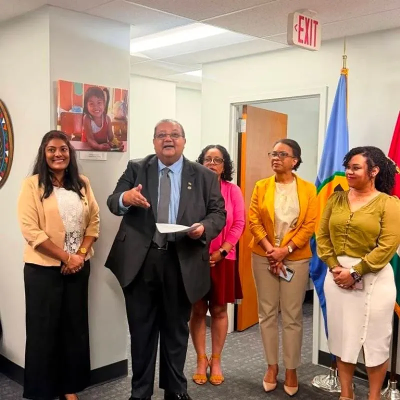 Ambassade van Suriname in de Verenigde Staten foto 5